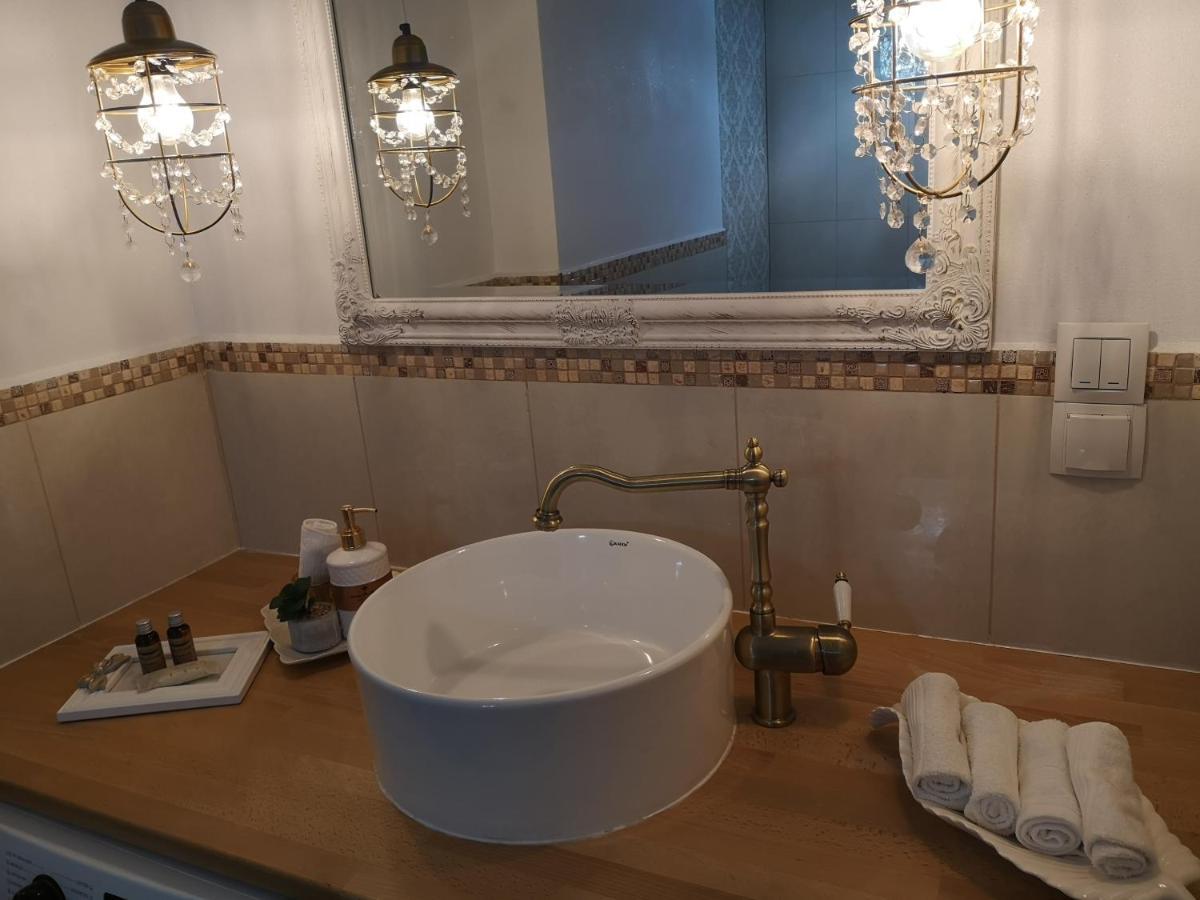 Ferienwohnung Penthouse Luxury Resita Exterior foto