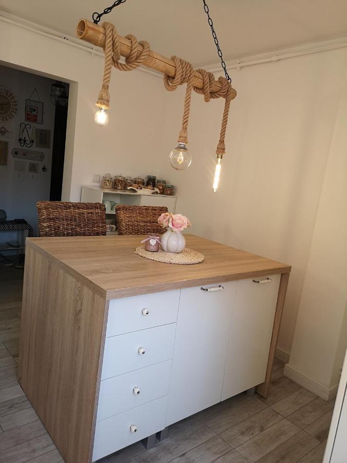 Ferienwohnung Penthouse Luxury Resita Exterior foto