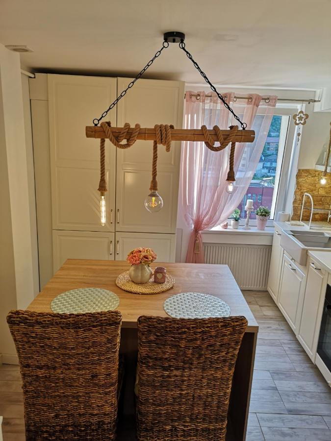 Ferienwohnung Penthouse Luxury Resita Exterior foto